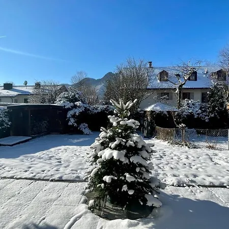 Large Holiday Apartment With Sauna, Terrace, Garden And Open Fireplace Lenggries Exterior photo